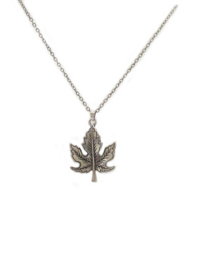Antique Silver Maple Leaf Short Necklace